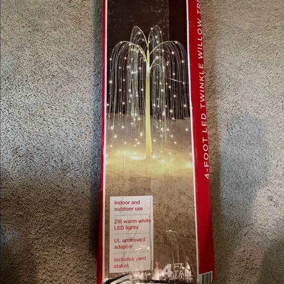 4 Ft Holiday Time Twinkling LED Willow Tree Indoor/Outdoor Decor Complete - Picture 3 of 6